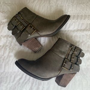 Gray buckle ankle booties with chunky heel